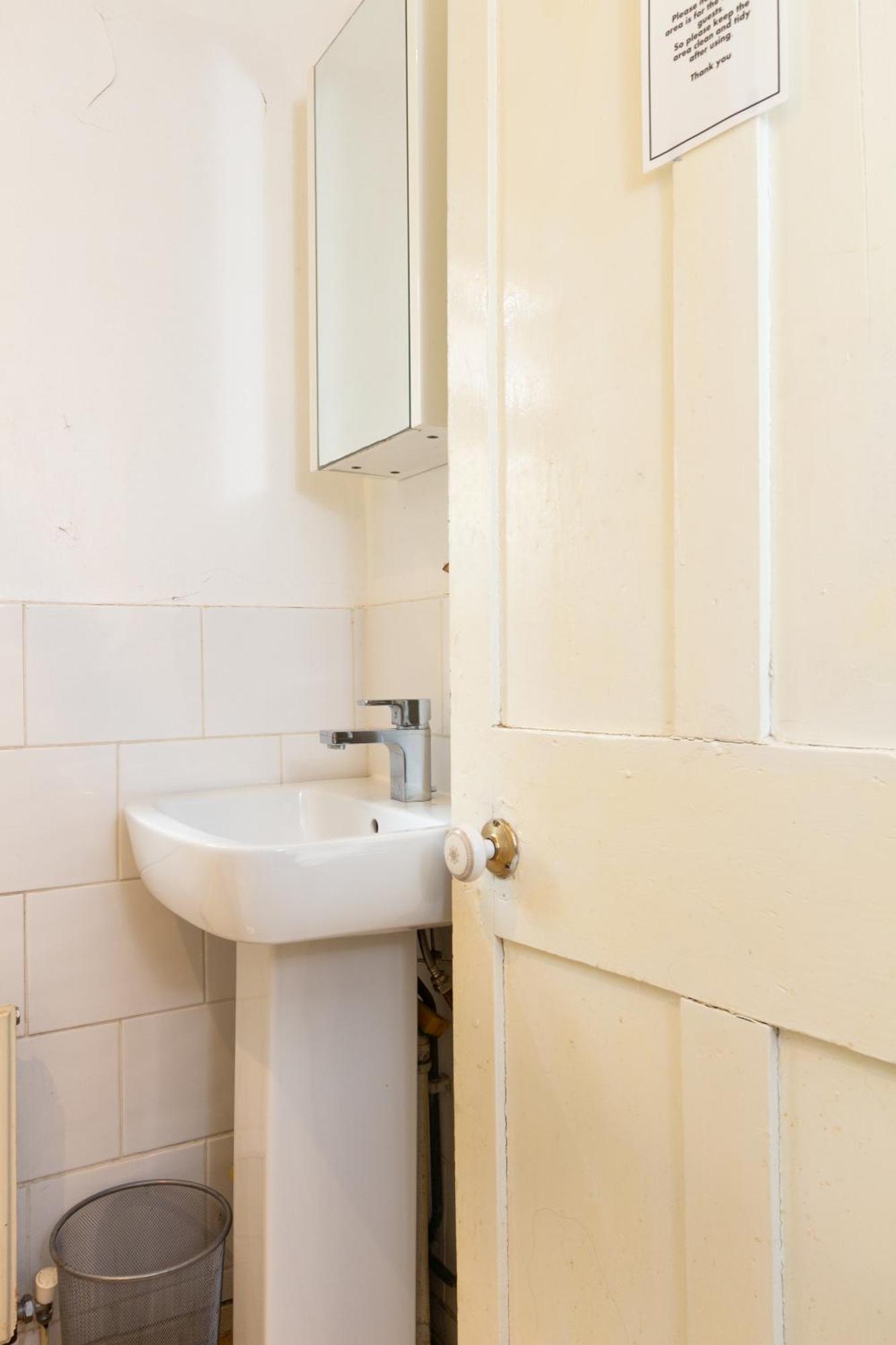 Lovely Private Rooms Near Mcr Centre แมนเชสเตอร์ ภายนอก รูปภาพ